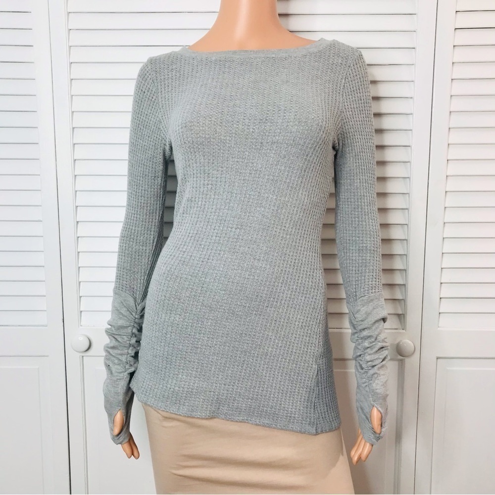 MONO B Gray Thermal Sweater Size Medium